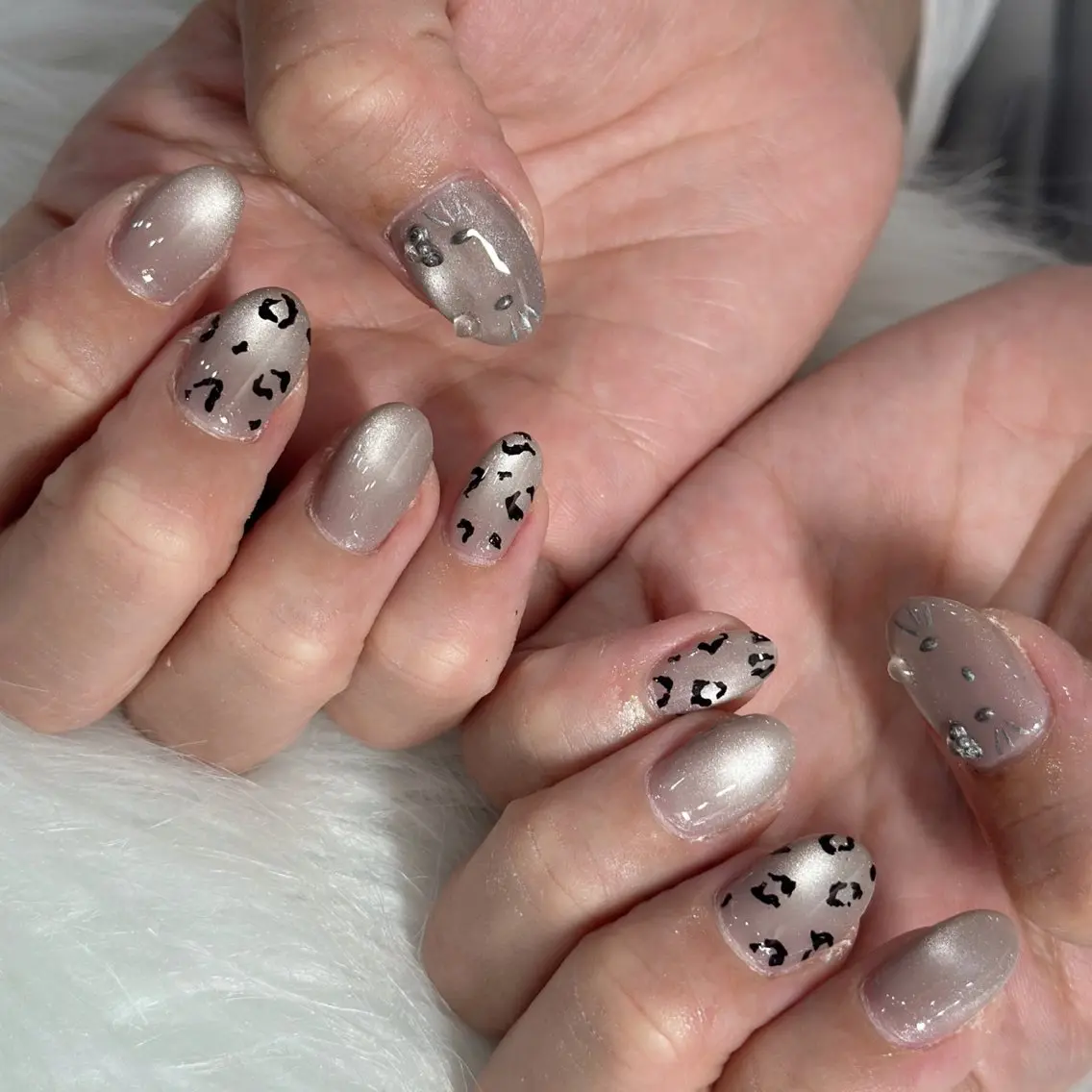 ネイル ハンドネイル フットネイル LAVISH nanamiのネイルデザイン