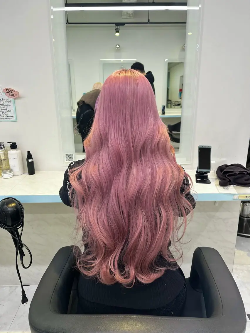 ロング カラー ヘアカラー ブリーチカラー 🩵MIZUKIのヘアスタイル