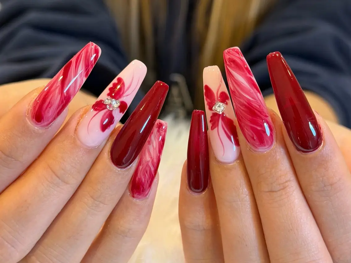 ネイル アートネイル オーロラネイル フレンチネイル ジェルネイル グラデーション ハンドネイル Luci Nail Shinokuboのネイルデザイン