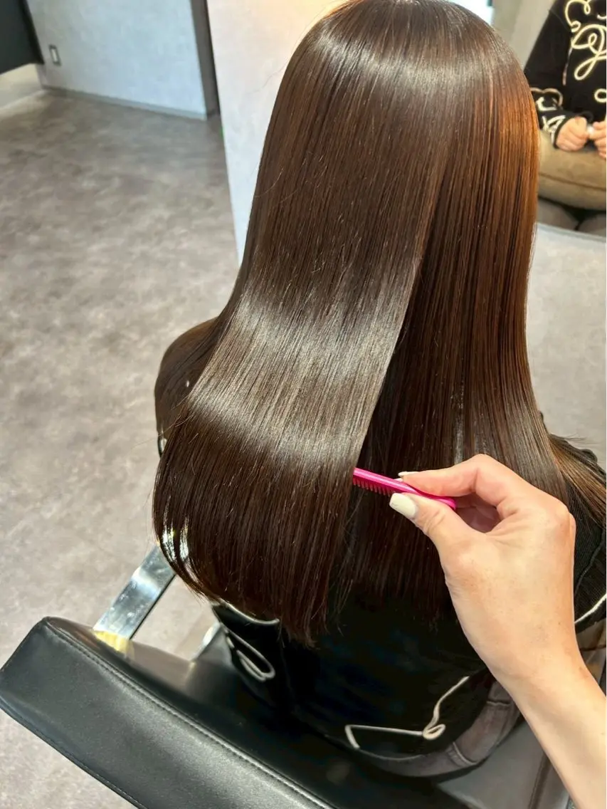 ロング 髪質改善 トリートメント カット ヘアカラー トリートメント qpula クプラのヘアスタイル