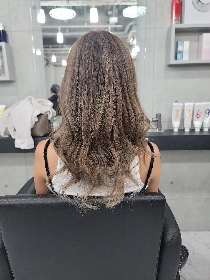 カラー ロング ヘアアレンジ ❇️安達 優心❇️ レイヤー/艶髪特化のヘアスタイル