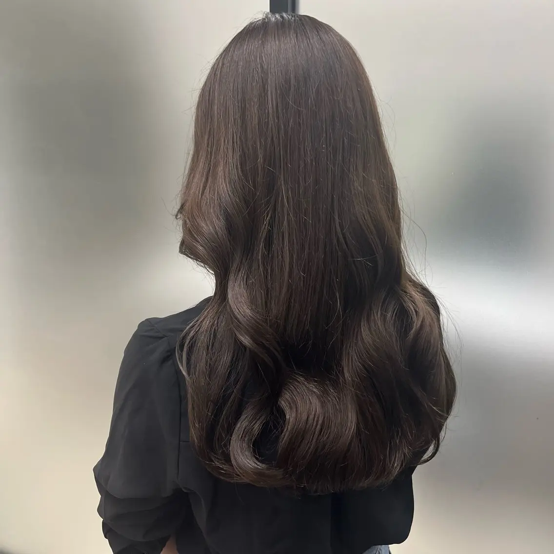 ロング カラー ヘアカラー トリートメント 𝑺𝒂𝒌𝒊 🩶マンツーマン施術のヘアスタイル