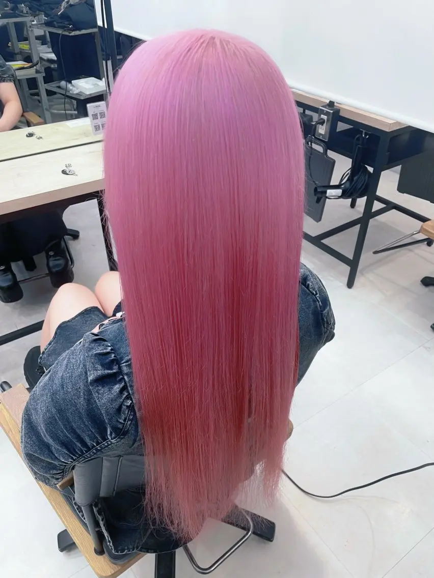 セミロング ヘアカラー トリートメント 🫧ハイトーン ブリーチ✨RYUKIのヘアスタイル