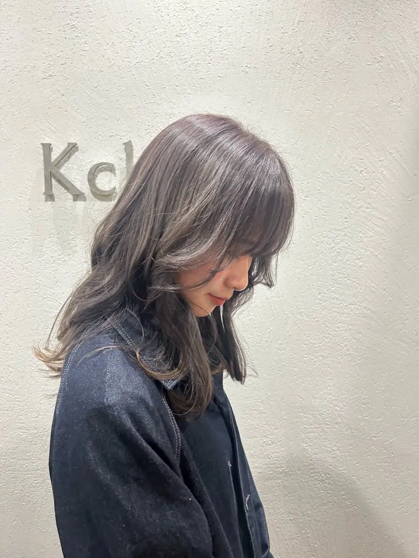 カラー 透明感カラー グレージュ nina🤎/ 似合わせカットのヘアスタイル