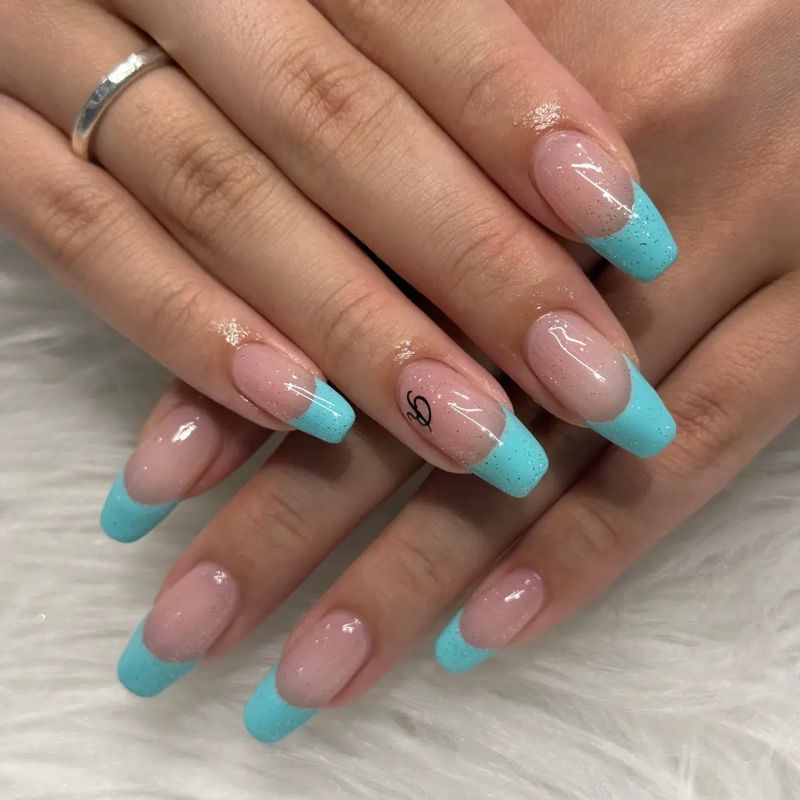 ネイル ハンドネイル 💖𝓜𝓲𝓸 /7月予約受付中💖のネイルデザイン