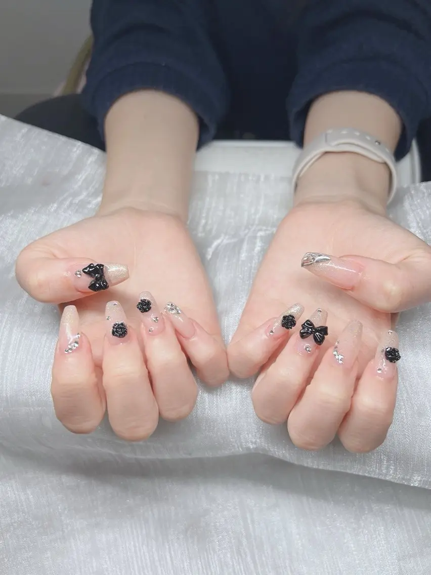 ネイル 長さ出し グラデーション キラキラネイル マグネットネイル ニュアンスネイル ハンドネイル Lee Nails チップ長さだし専門店のネイルデザイン