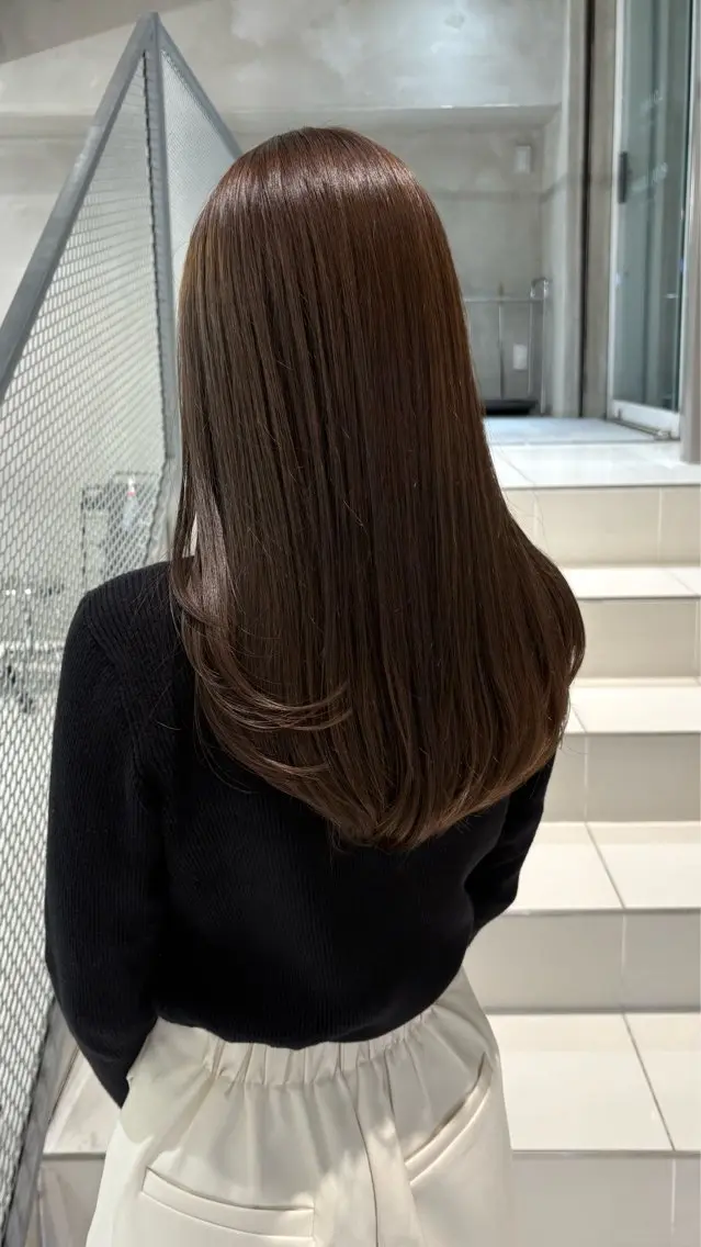 ロング カラー グレージュ カット ヘアカラー トリートメント 透明感カラー🫧 nanohaのヘアスタイル