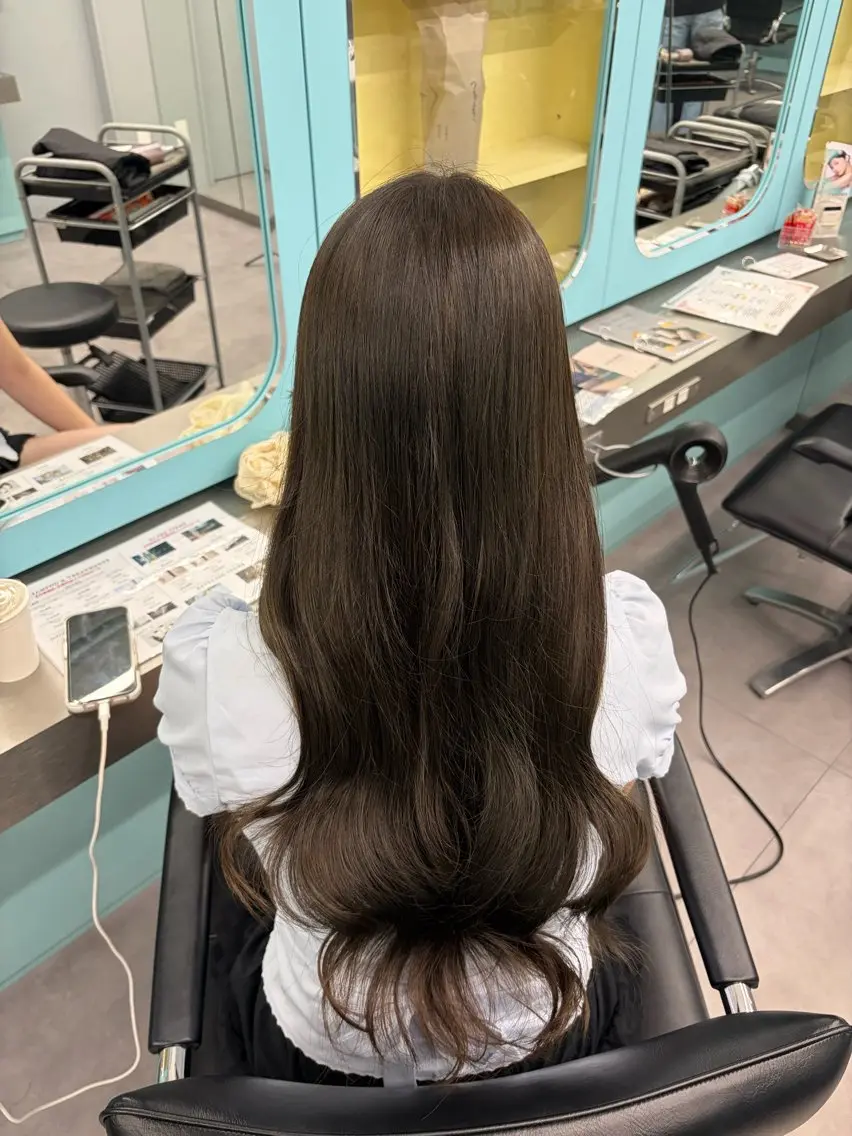 ロング 切りっぱなしボブ ボブ 顔まわりレイヤー 顔周りカット 髪質改善 kyon🎀 透明感カラー/西梅田のヘアスタイル