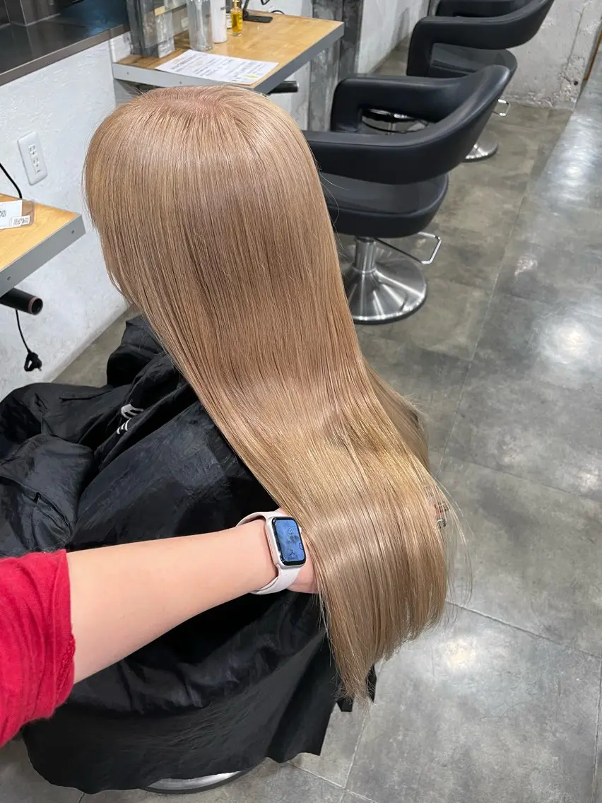 ロング カラー ヘアカラー ハイトーン 横浜💞ミオのヘアスタイル