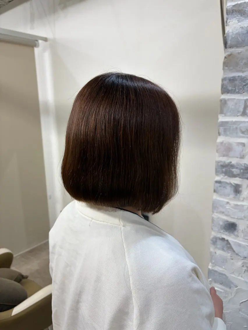 ショート カットモデル unaのヘアスタイル