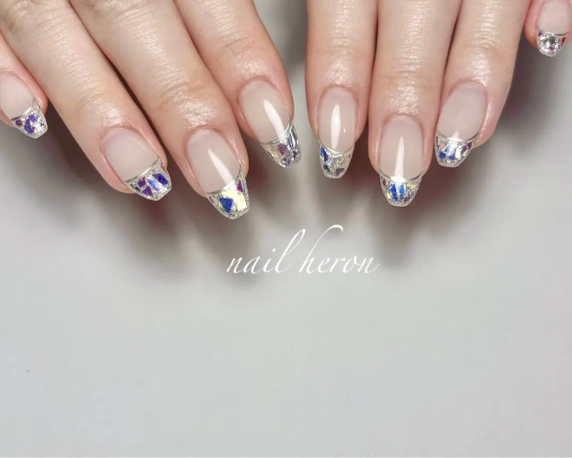 ネイル フレンチネイル ガラスフレンチ ハンドネイル saki_ nail heronのネイルデザイン
