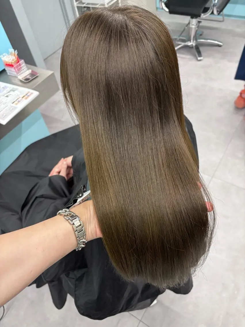 ロング 切りっぱなしボブ ボブ 顔まわりレイヤー 顔周りカット 髪質改善 kyon🎀 透明感カラー/西梅田のヘアスタイル