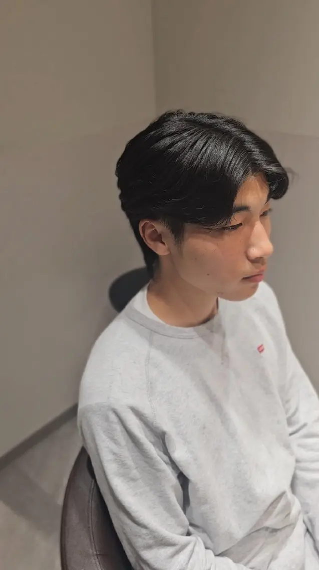 ショート メンズ センターパート メンズウルフカット ウルフカット カット 【垢抜けカラー/ 縮毛矯正】Taikiのヘアスタイル