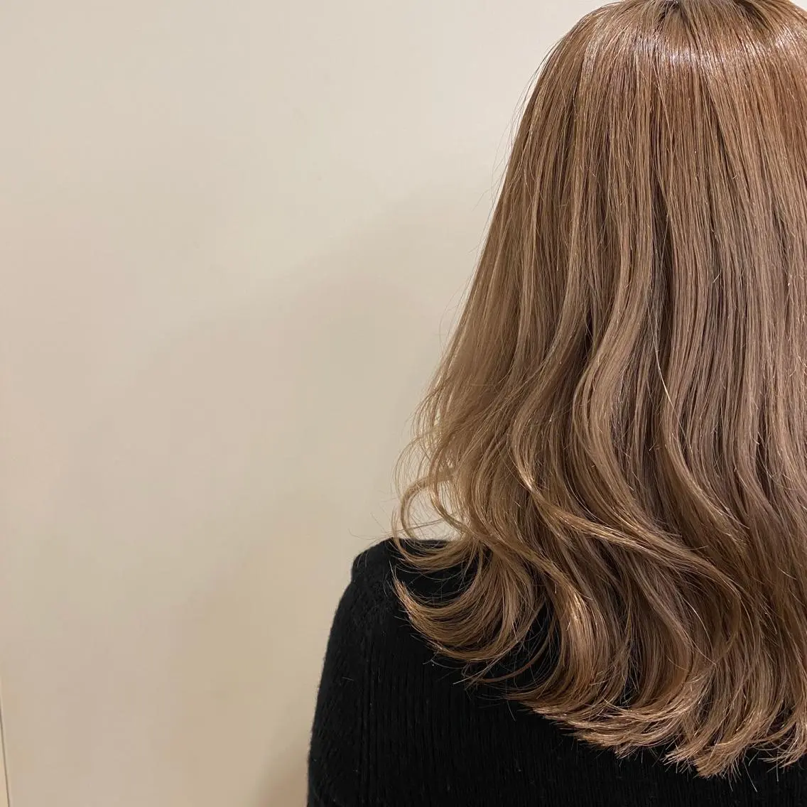 ミディアム KURUMI SHIMAのヘアスタイル