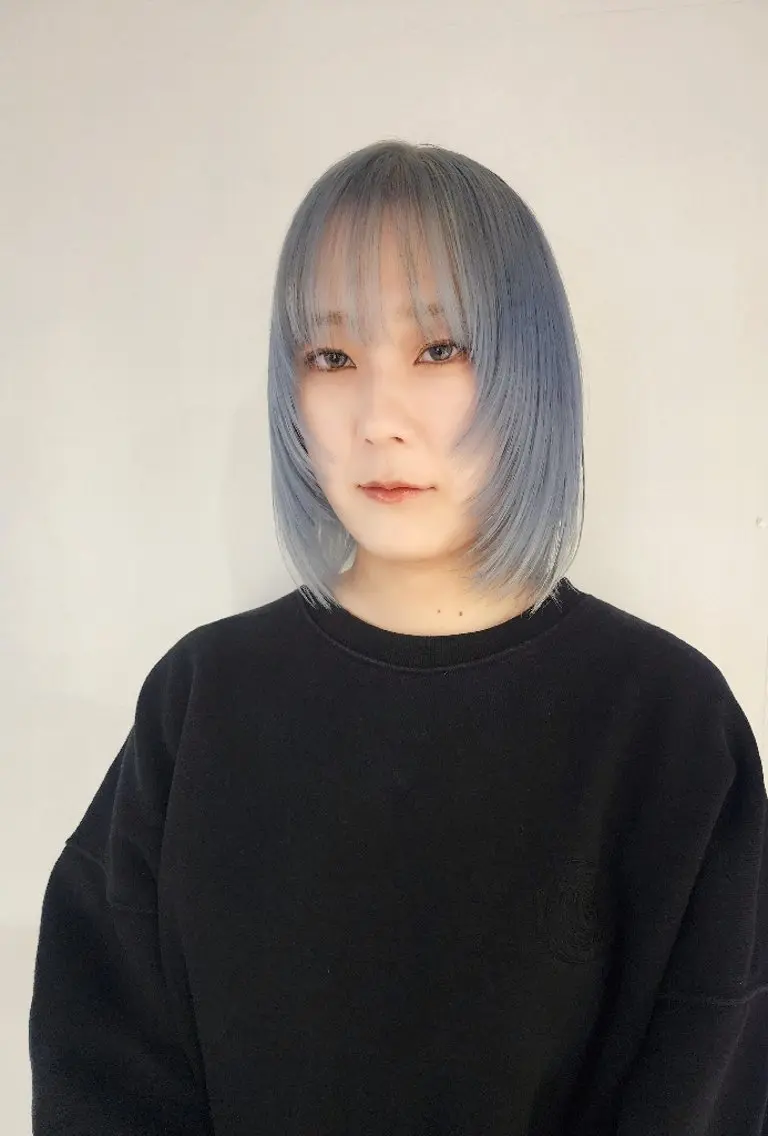 ホワイトブリーチ+ペールカラー+カット+トリートメントの写真