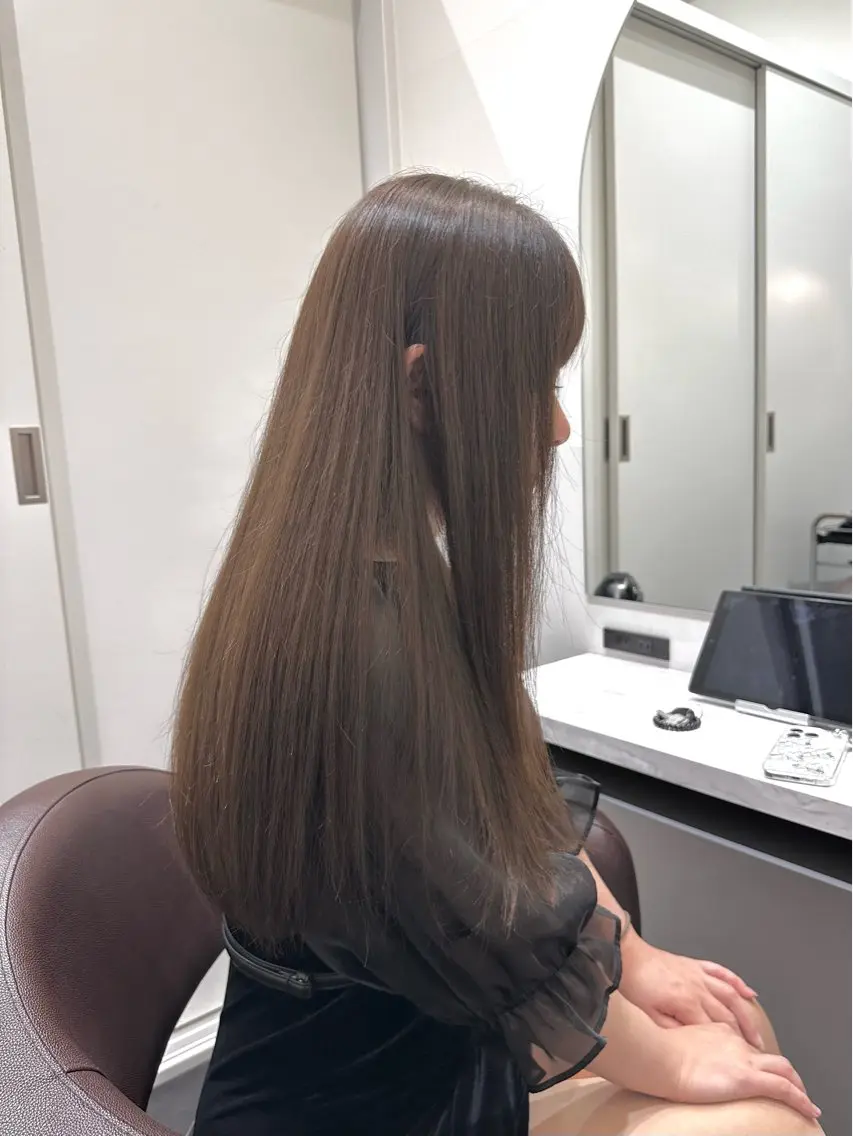 ロング カラー ブリーチ グレージュ ブリーチなしカラー 髪質改善 カット ヘアカラー トリートメント 矢野 晃平のヘアスタイル