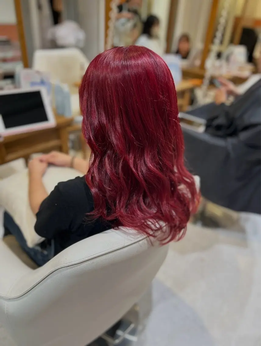 セミロング ヘアカラー 中山 知優のヘアスタイル