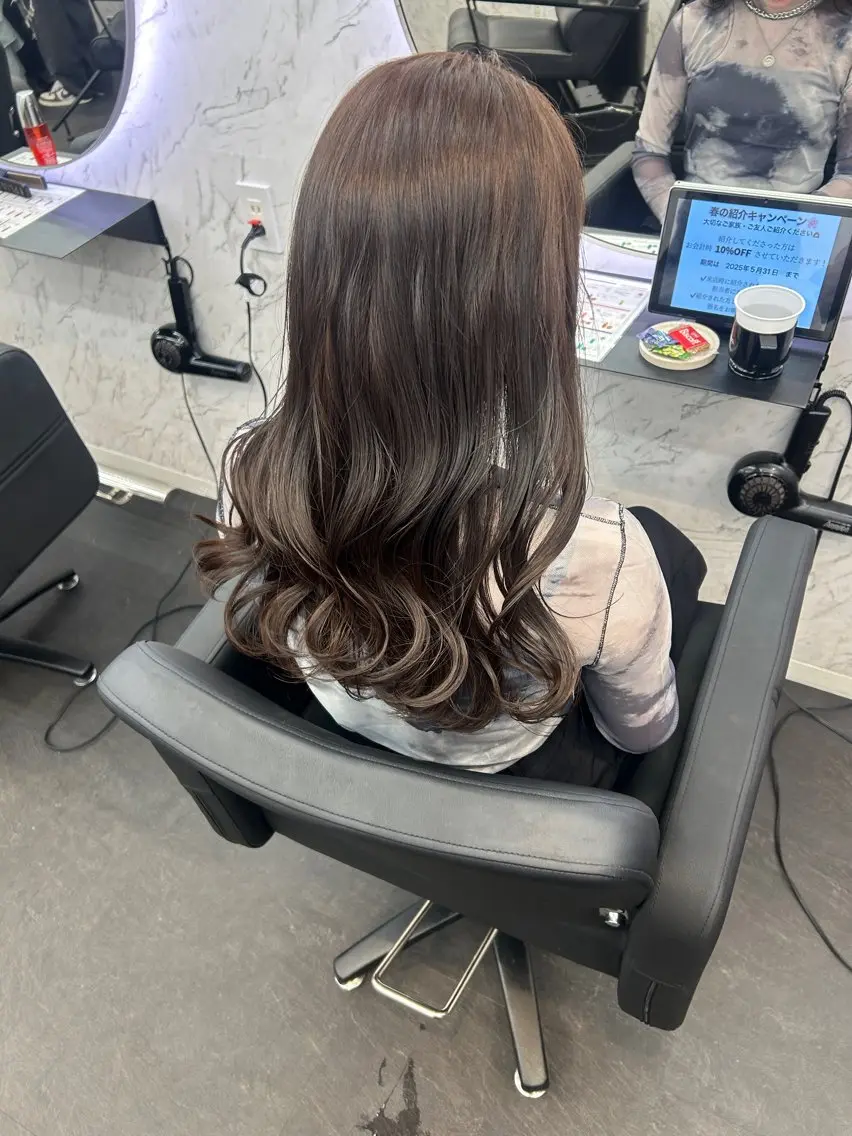 ロング カラー グレージュ ヘアカラー トリートメント カット¥1100 ✂️MIUのヘアスタイル