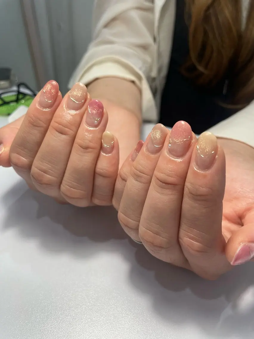 ネイル COMOREVI nailのネイルデザイン