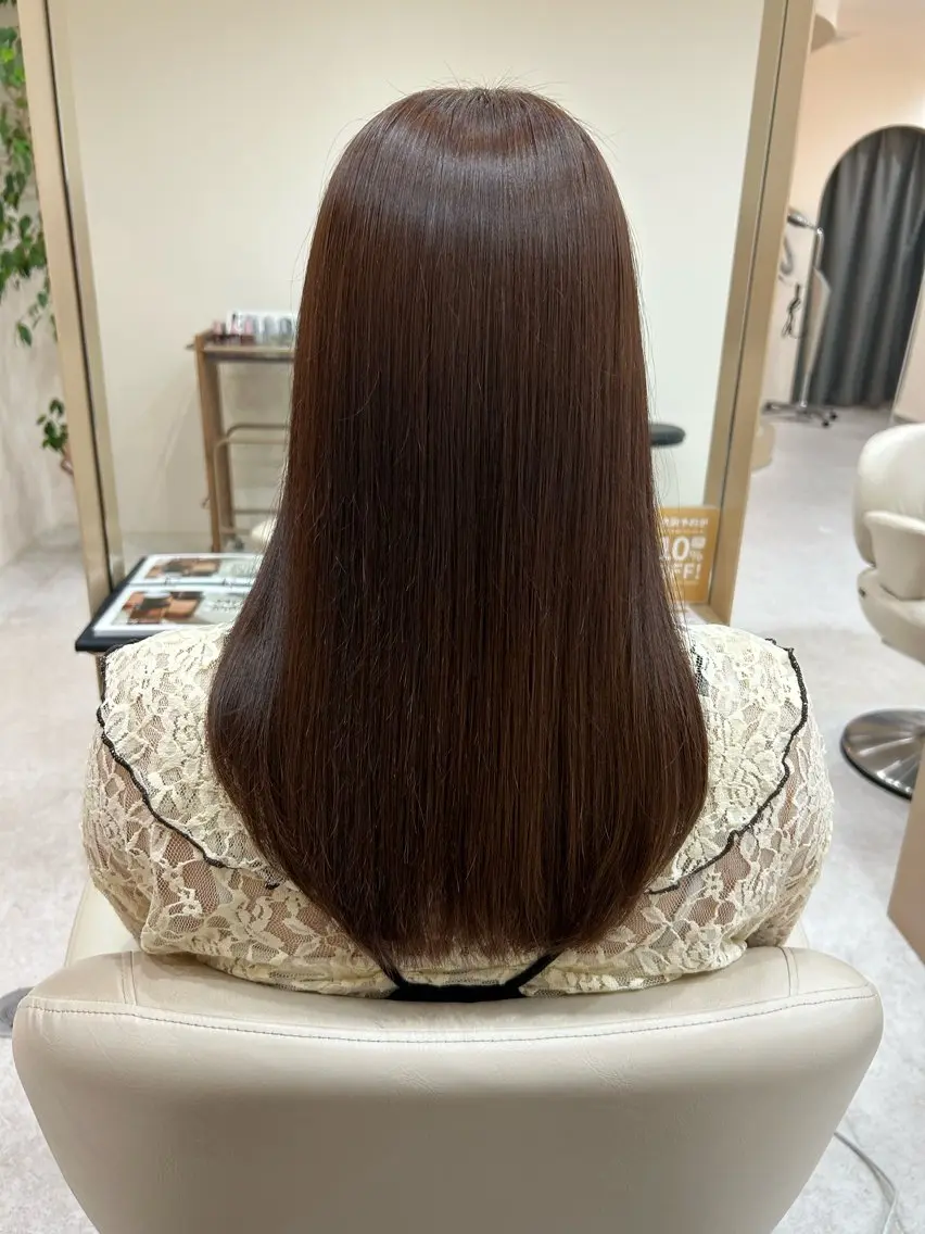ロング カラー ヘアカラー トリートメント ベージュ/ダブルカラ ー/松崎/青柳萌果のヘアスタイル