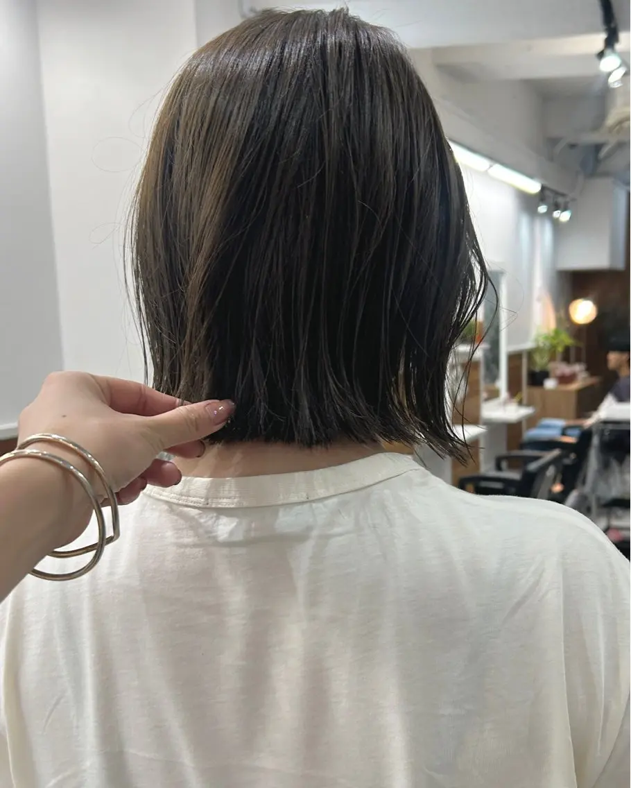 ミディアム カラー カット ヘアカラー トリートメント レイヤーボブ/ 艶カラー/サナ🌼のヘアスタイル