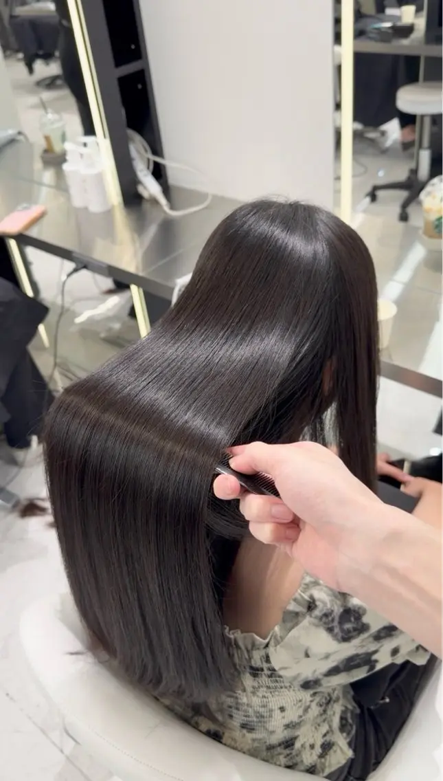 ロング カット 縮毛矯正 トリートメント MAKOTO／縮毛 矯正／梅田／茶屋町のヘアスタイル