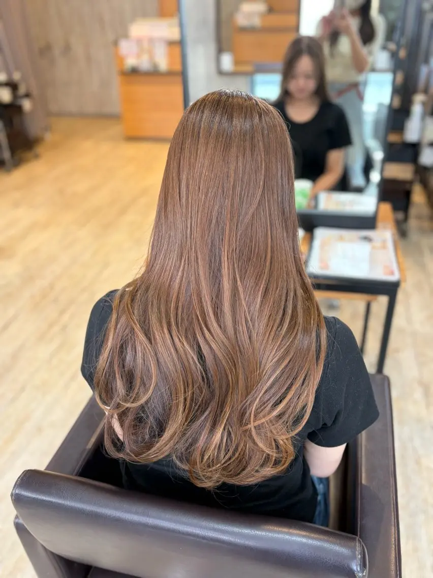 ロング カラー ブリーチ ブリーチなしカラー カット ヘアカラー 艶カラー 藤澤さくらのマツエク・マツパデザイン