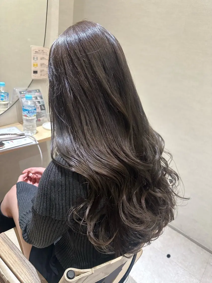 ロング 梅田🩵/透明感 花音のヘアスタイル