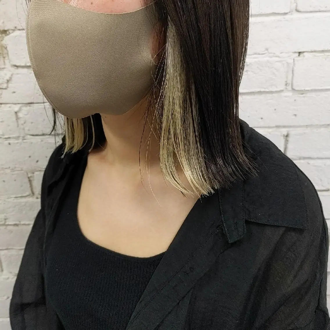 セミロング エクステ nameless髪質 改善ブリーチ心斎橋のヘアスタイル