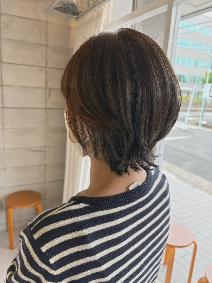 ショート カット トリートメント 中村 潮音のヘアスタイル