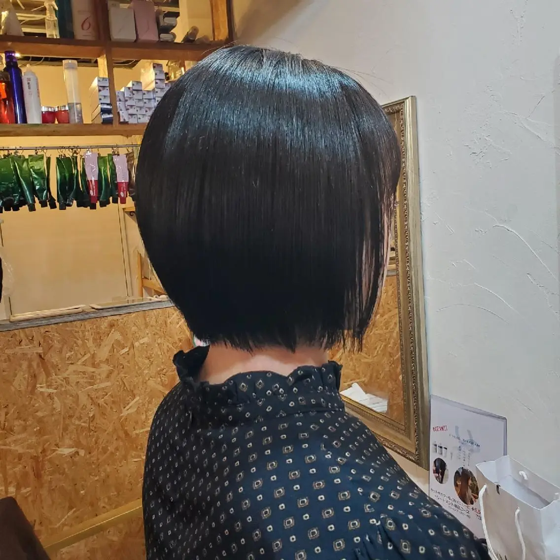 ショート カラー パーマ カット ヘアカラー 縮毛矯正 トリートメント 韓国レイヤー柔らかい 地毛風縮毛矯正／マツのヘアスタイル