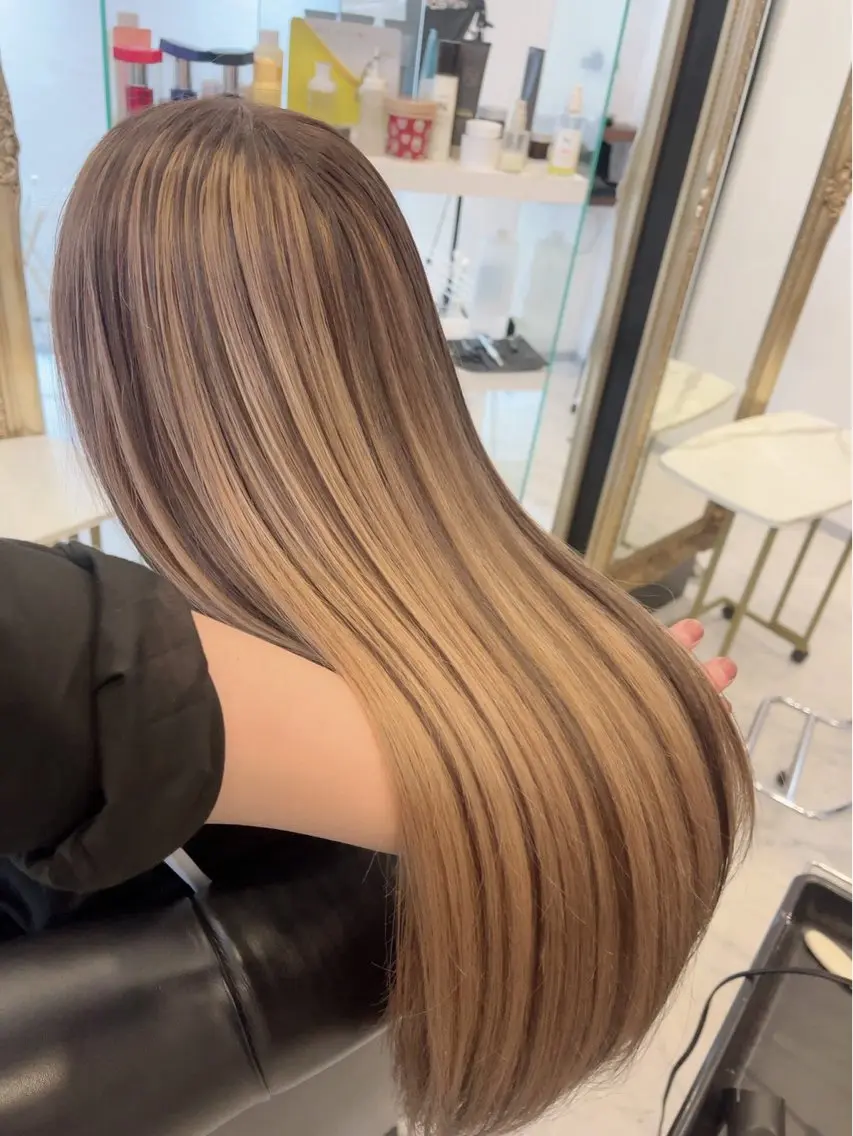 ロング カット ヘアカラー トリートメント 💎JADE GRACE💎のヘアスタイル