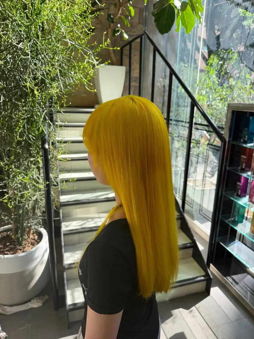 セミロング カラー ヘアカラー ブリーチカラー 🔆rino🔆のヘアスタイル
