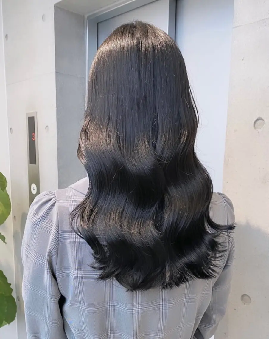 セミロング カラー カット ヘアカラー トリートメント 🌫️大人韓国ヘア 🌫️naoyaのヘアスタイル