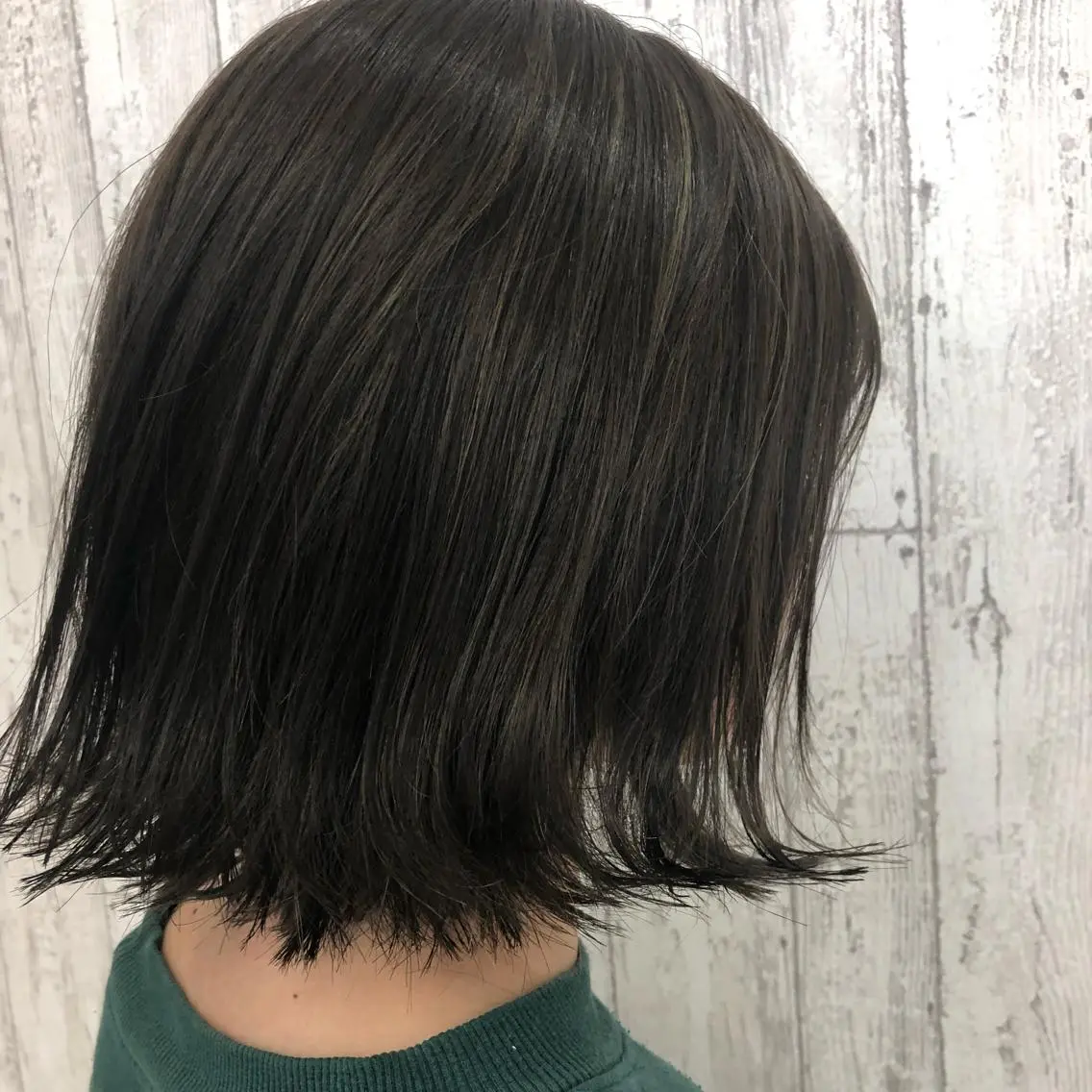 カラー 切りっぱなしボブ ブラウンカラー ハイライトカラー ボブ Kaede .のヘアスタイル