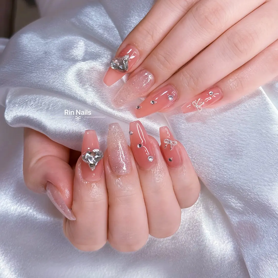 ミディアム ハンドネイル RIN NAILS ᥫ᭡Migusaのネイルデザイン