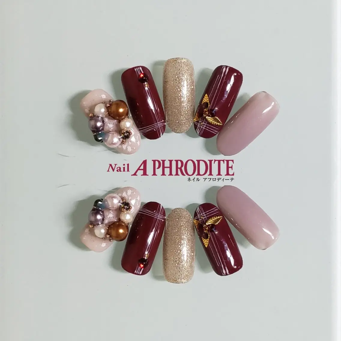 ネイル ジェルネイル ニュアンスネイル スカルプネイル ソフトジェル ネイルチップ Nail Aphroditeのネイルデザイン