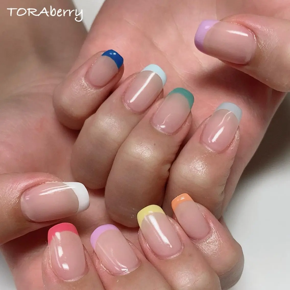 ネイル フレンチネイル ハンドネイル ネイリスト なつみのネイルデザイン