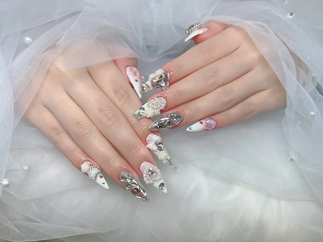 ネイル ブルー チークネイル ドット フレンチネイル ジェルネイル ハンドネイル Kei Nail 長さ出し 付け放題のネイルデザイン