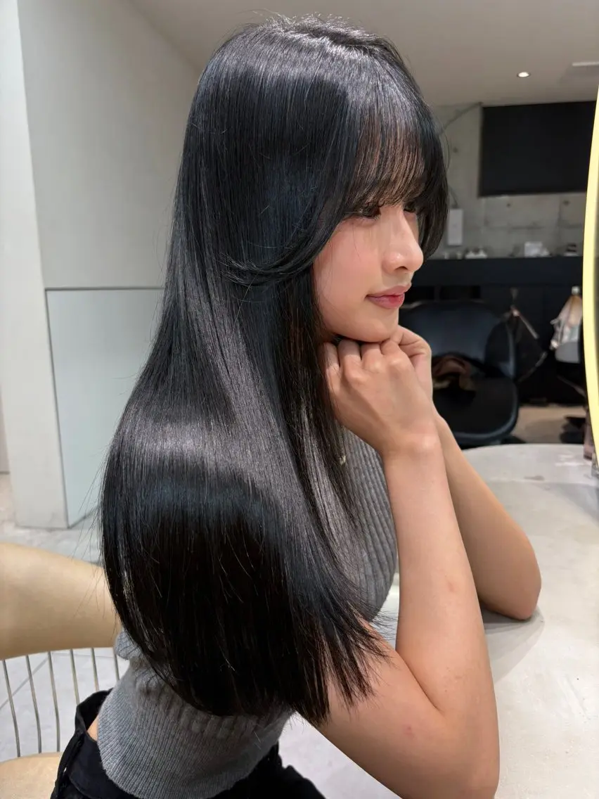 ロング 縮毛矯正 トリートメント 福岡縮毛矯正✨️ ストレート 向井和輝のヘアスタイル
