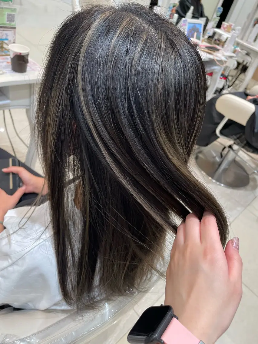 ロング ヘアカラー レイヤー×ハイライト 🌷RINA🌷のヘアスタイル