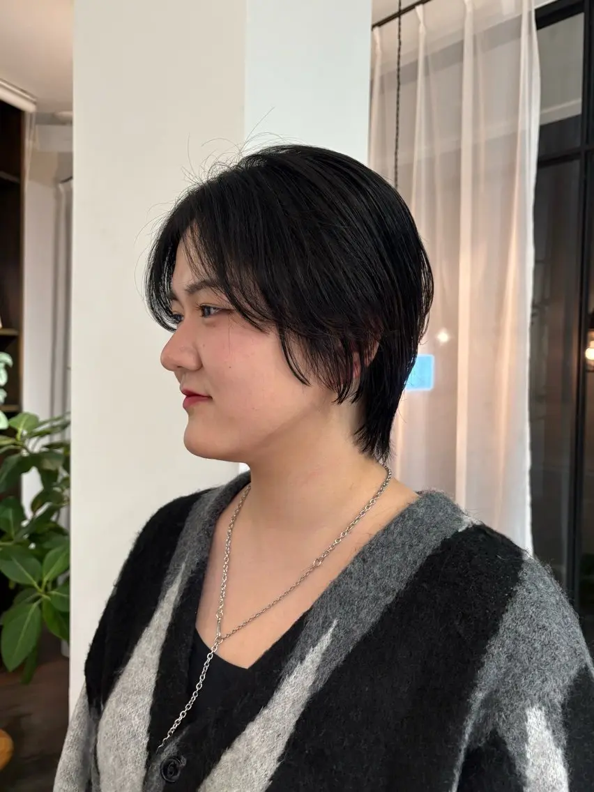 ショート ショートヘア 小顔カット 西野 優夏のヘアスタイル