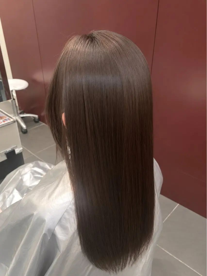 ロング 話題の髪質改善・髪質 改善カラー/ ヒガシのヘアスタイル