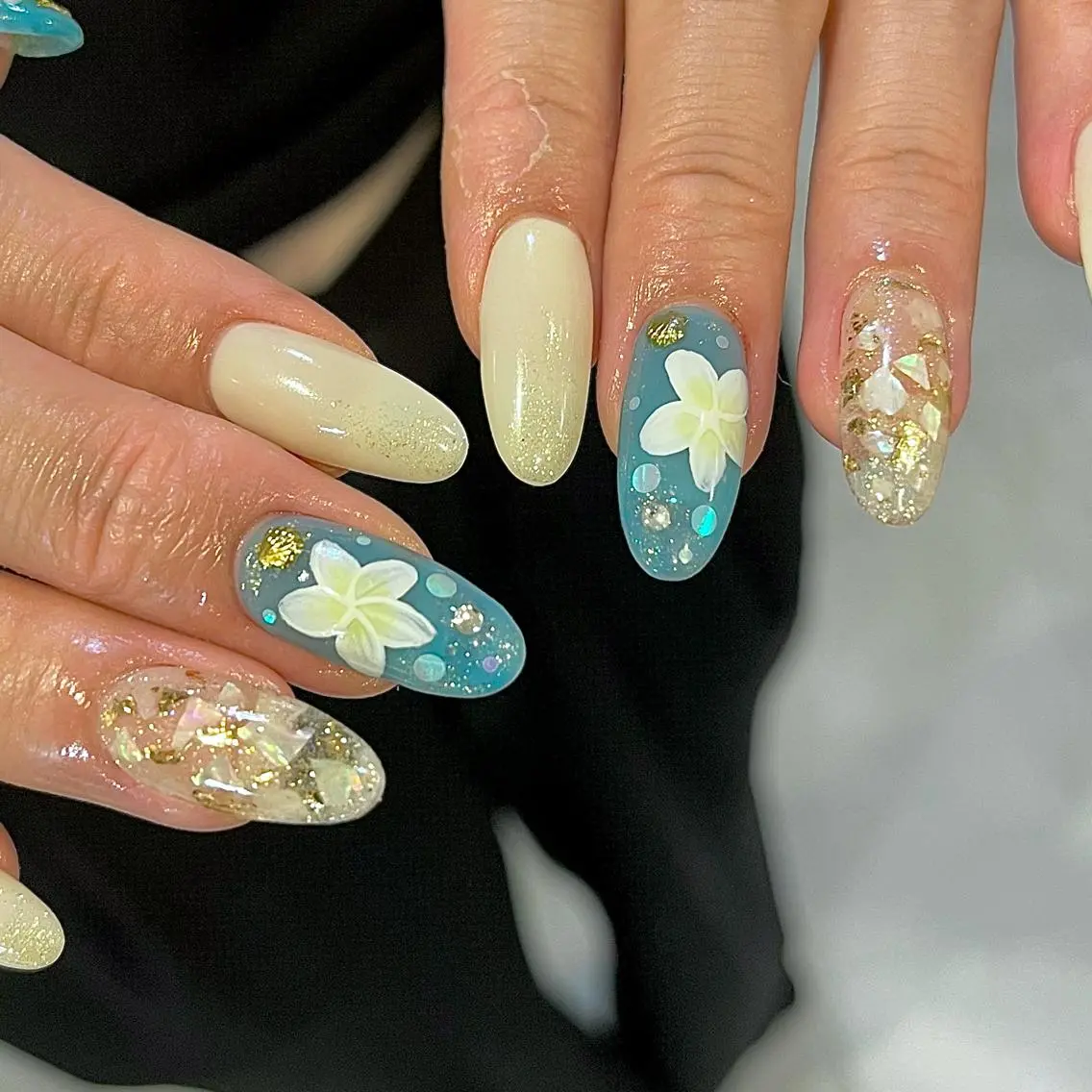 ネイル フラワーネイル グラデーション キラキラネイル 春ネイル 夏ネイル Para Sol nail　Maoのネイルデザイン