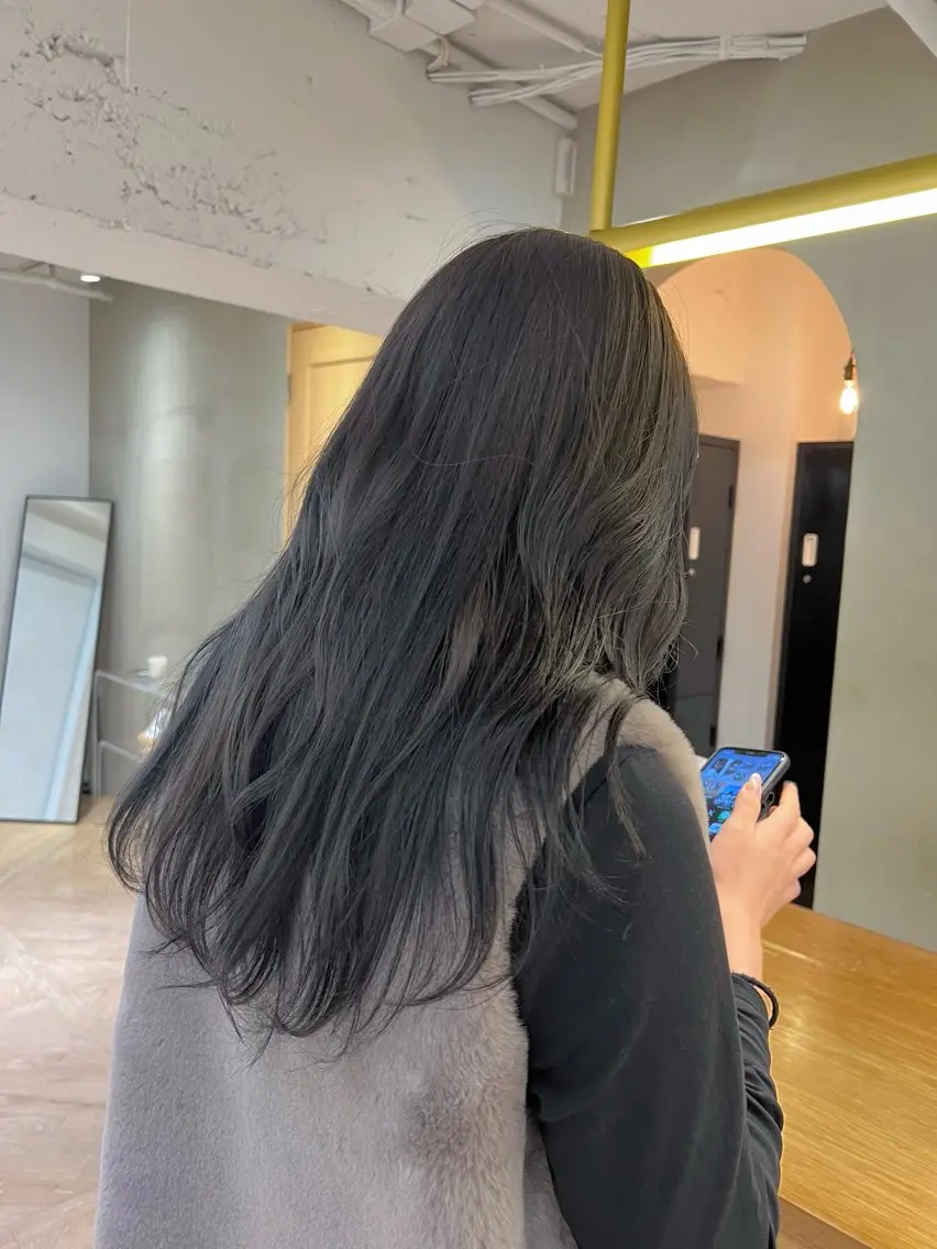 セミロング 似合わせレイヤー ＆縮毛矯正のヘアスタイル