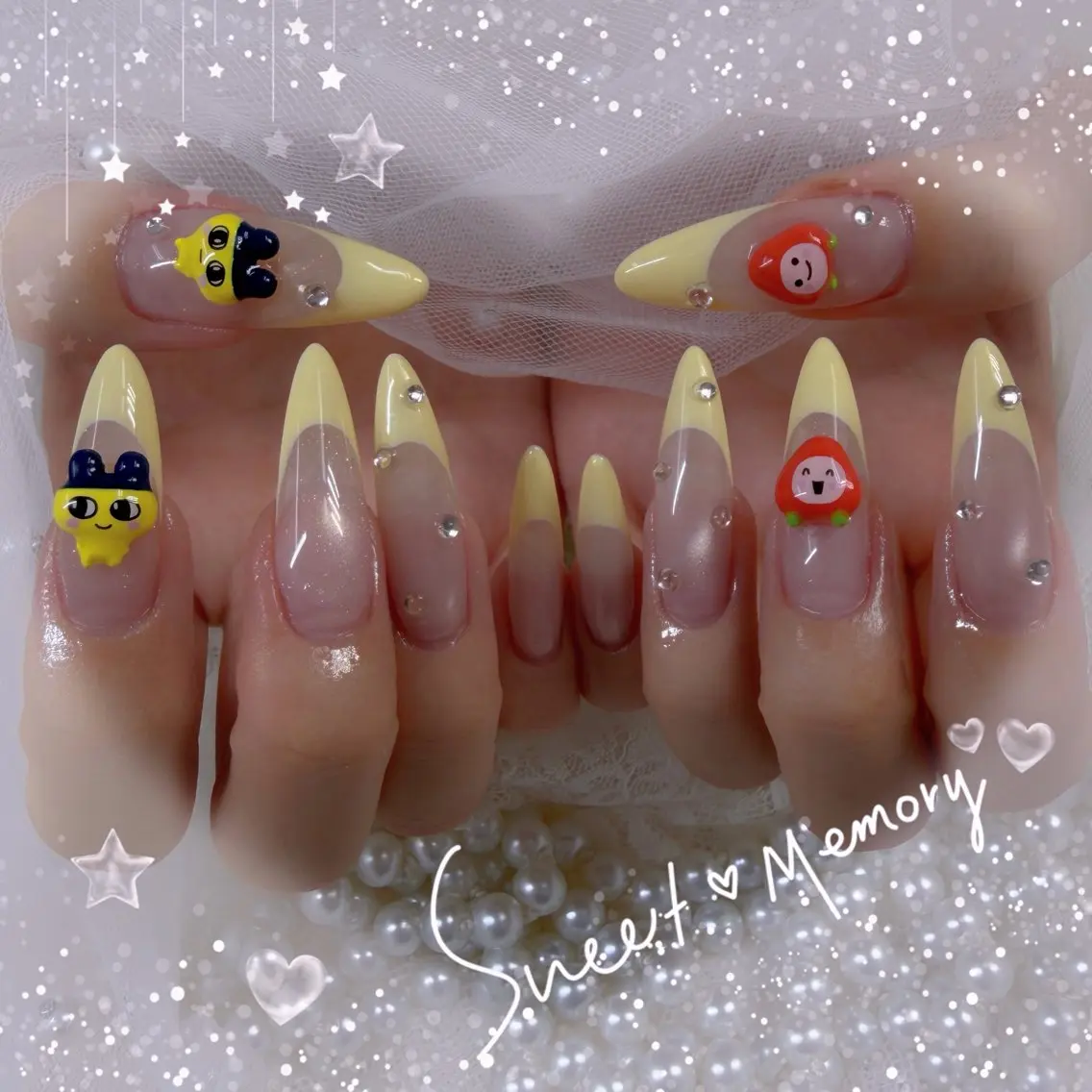 ネイル チークネイル フレンチネイル ガーリー ガラスフレンチ グラデーション ハンドネイル ハンドケア Chill Nailsalonのネイルデザイン