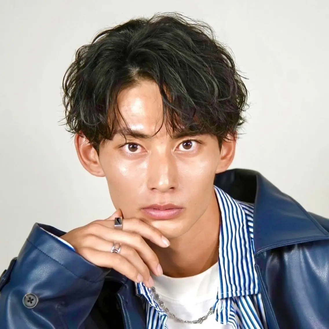新規平日限定 🔥ご新規様限定価格🔥メンズカット➕デザインパーマ➕トリートメント🌀の写真