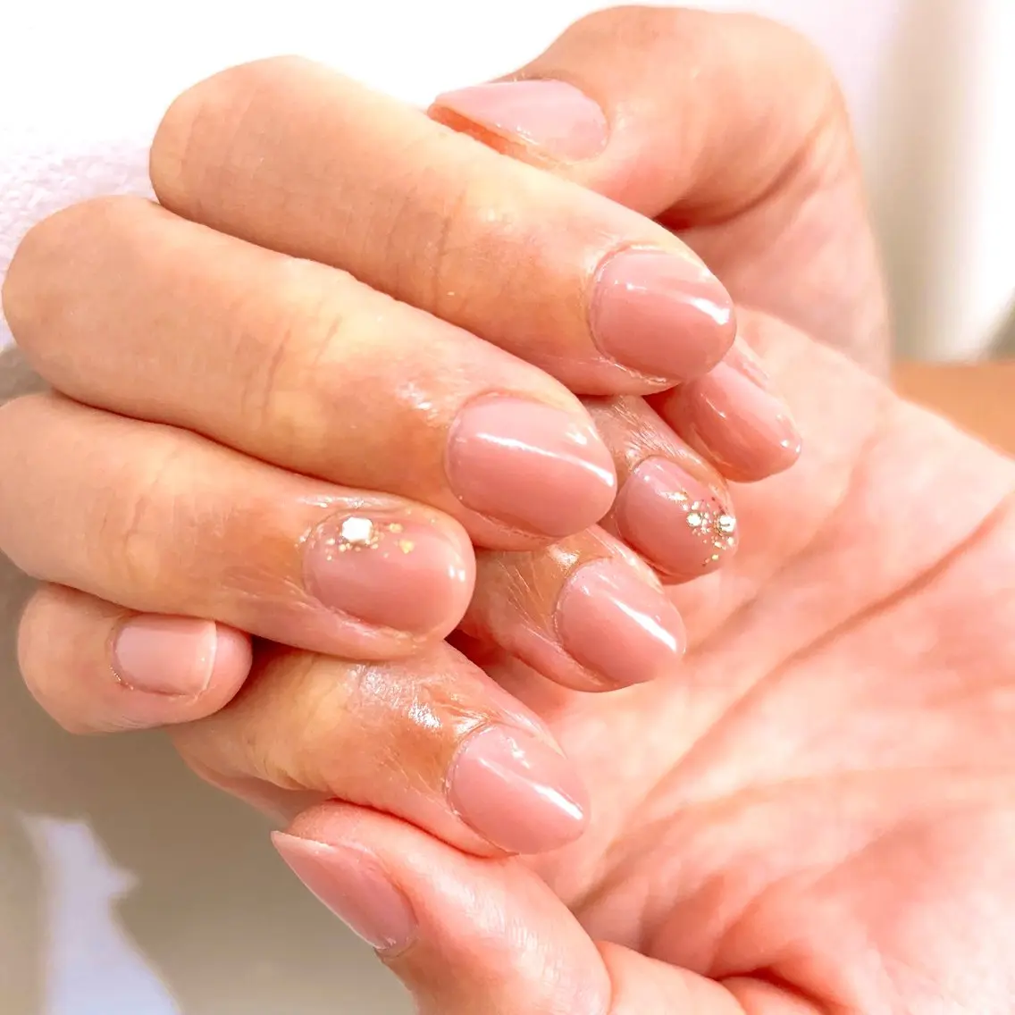 ネイル シンプルネイル ハンドネイル ハンドケア MYu Beauty Salon  MAIのネイルデザイン