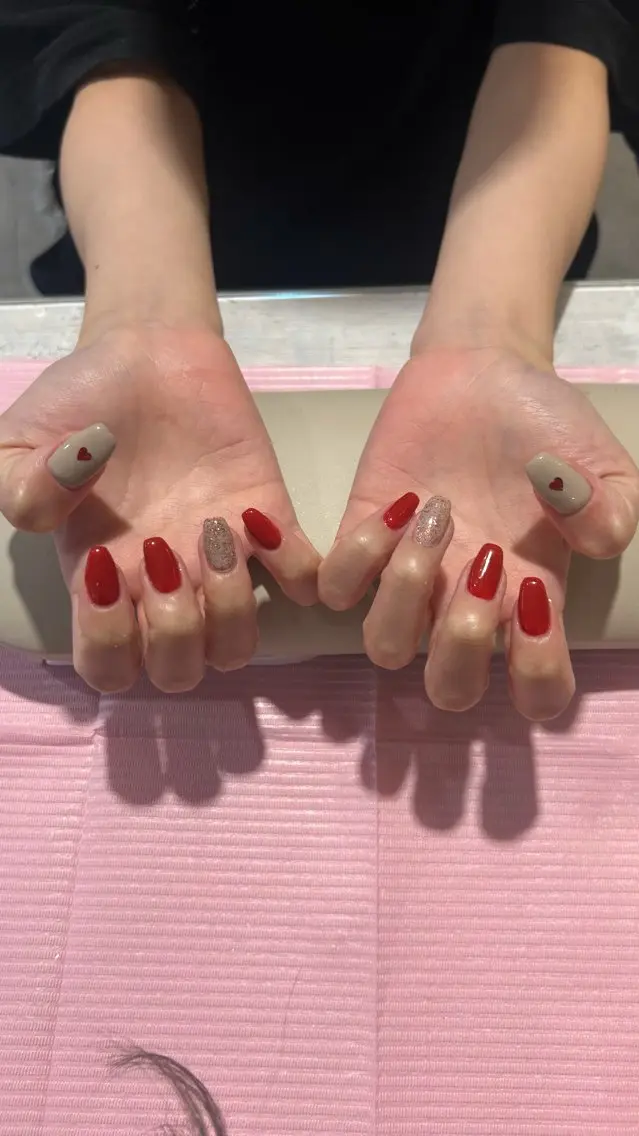 ネイル 菅野 由莉菜のヘアスタイル