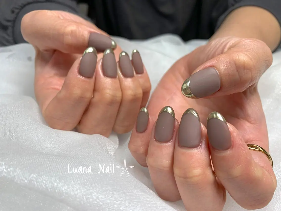 ネイル マットネイル ミラーネイル ハンドネイル BeauJu by Luana Nailのネイルデザイン